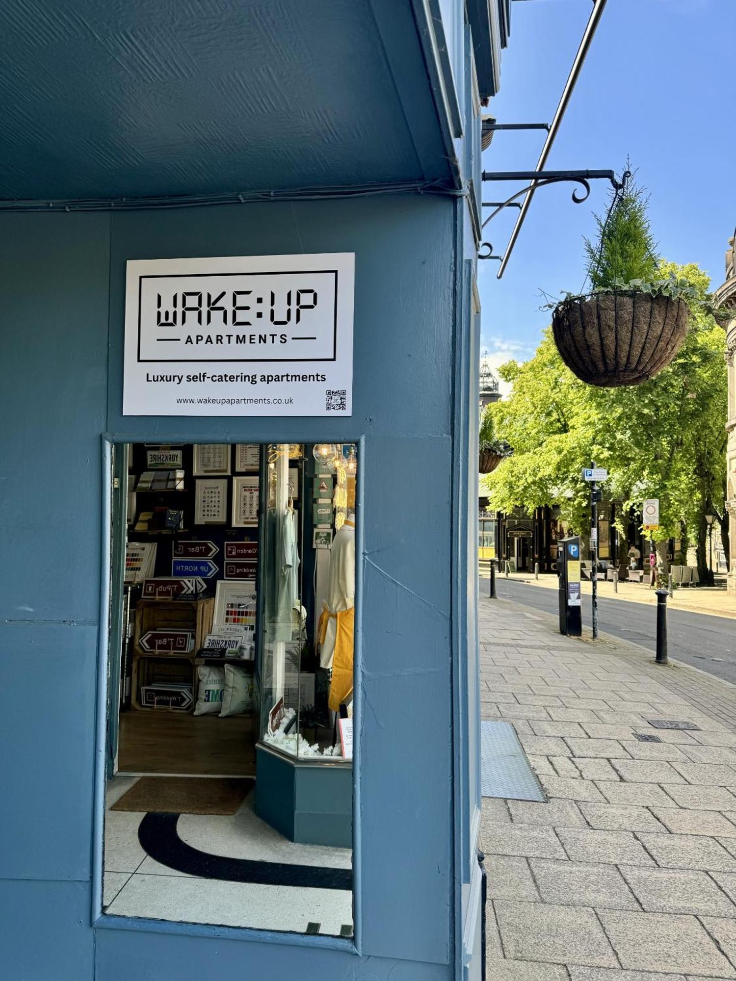 The Yorkshire Crown - Luxury Apartment - Free Parking Nearby Χαρογκέιτ Εξωτερικό φωτογραφία