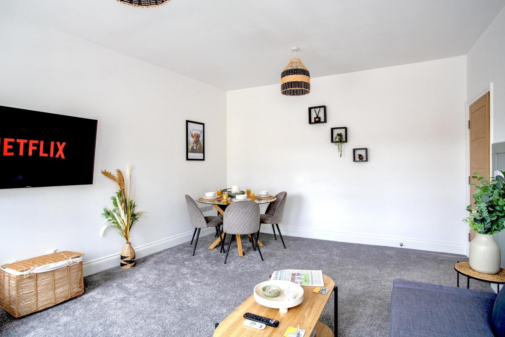 The Yorkshire Crown - Luxury Apartment - Free Parking Nearby Χαρογκέιτ Εξωτερικό φωτογραφία